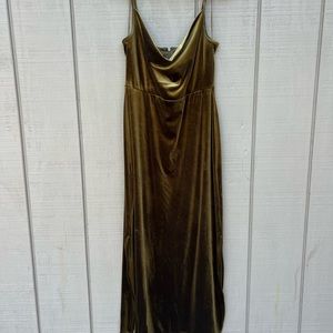 Taylor Velvet Dress